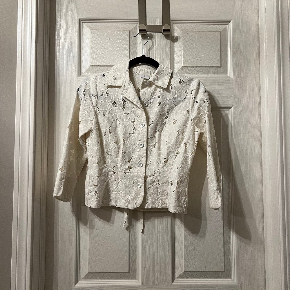 Cabi Floral Lace Cropped Portriat Jacket Style #5162